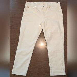Levi's White Boyfriend Jeans 32/14